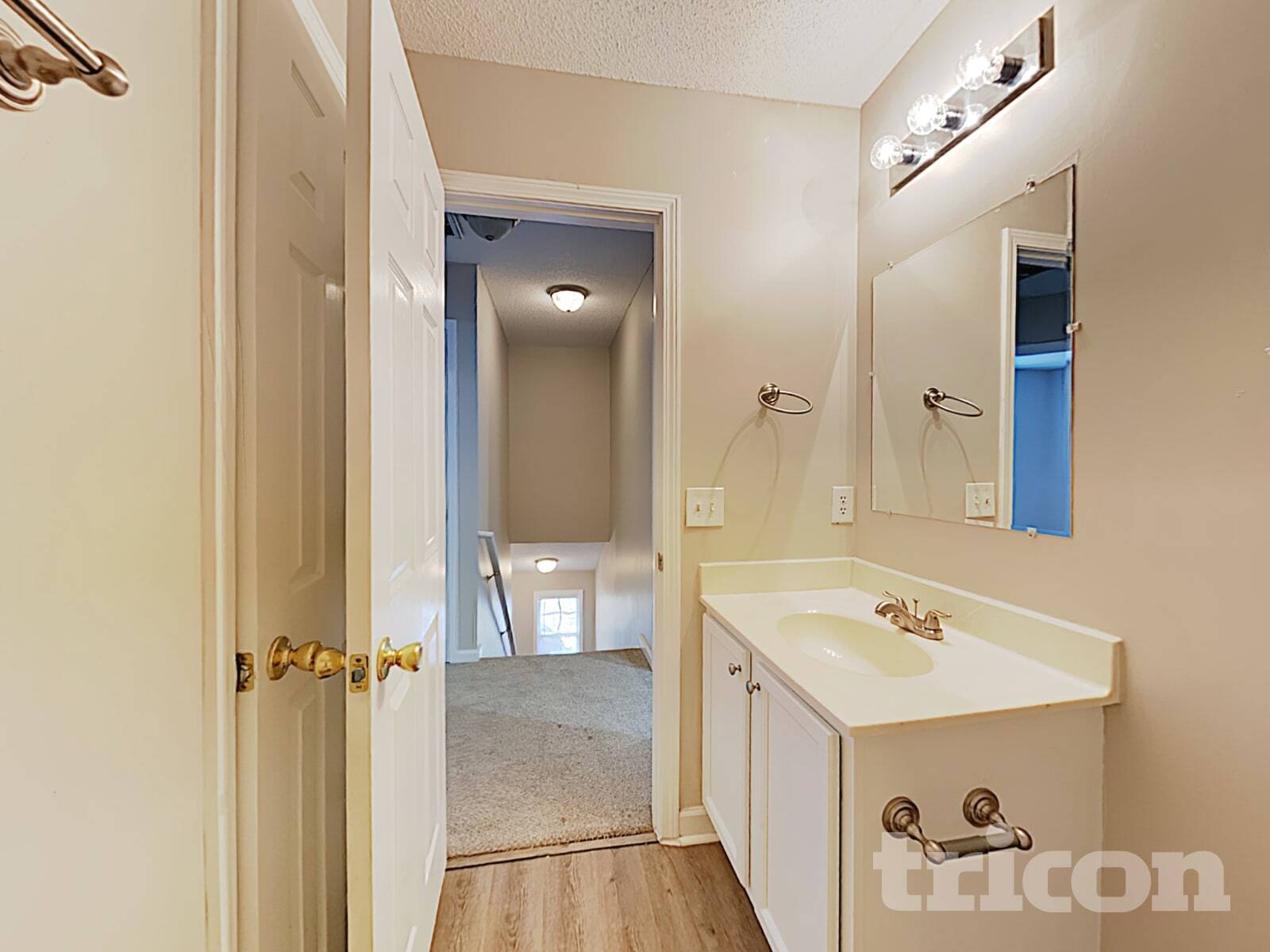 Building Photo - 262 Santee Cir