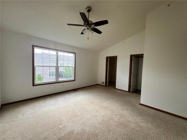 Building Photo - 5026 Yuma Ln N