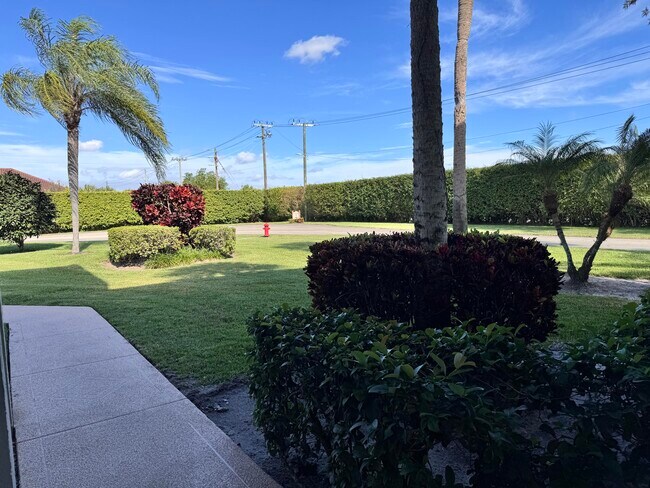 Building Photo - 5574 Witney Dr