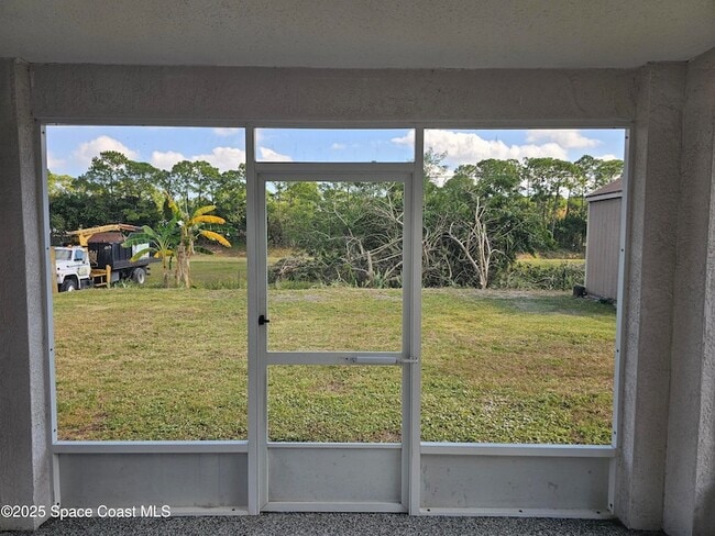 Building Photo - 1539 Glencove Ave NW