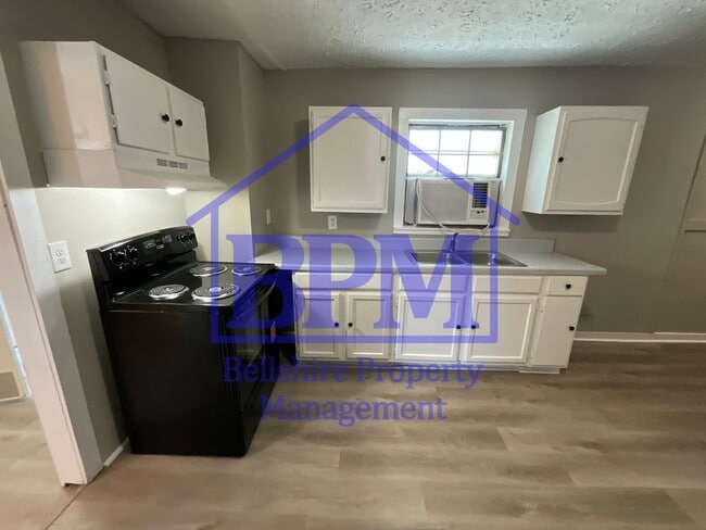 Building Photo - Cozy 1 Bed, 1 Bath Home in the Heart of Na...
