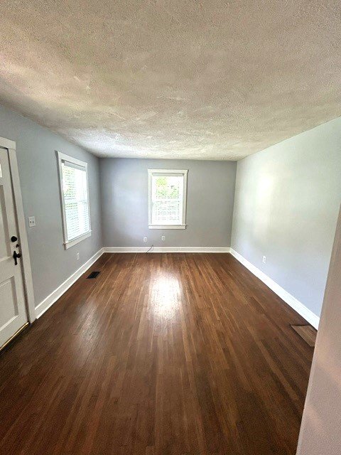 Building Photo - Charming 3-Bedroom South Nashville Rental with Hardwood Floors!