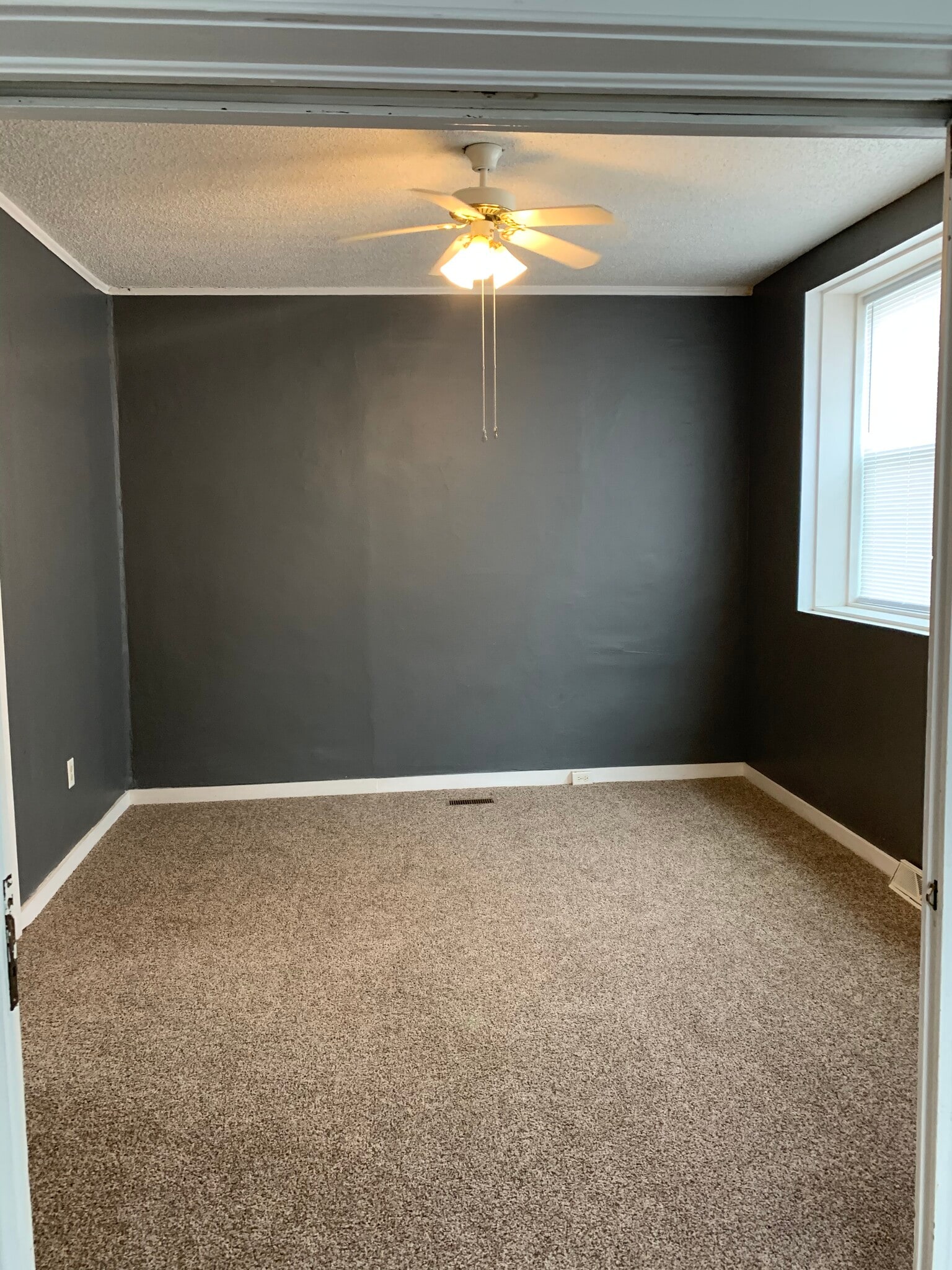 Building Photo - 602 Greenlawn Ave