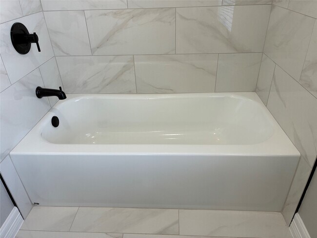 Building Photo - 1730 Pilgrim Journey Dr