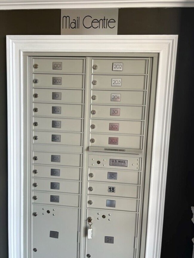 Building Photo - 2BR/2FULL BATH! Down Town Wilmington ''The Weldon'', an art deco Brooklyn Arts district.