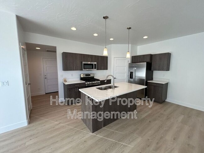 Building Photo - 4065 Eureka Aly