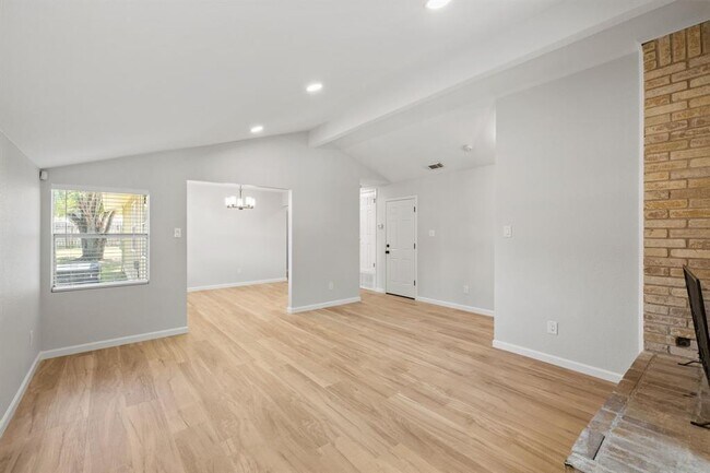 Building Photo - 10300 Rutland Village E