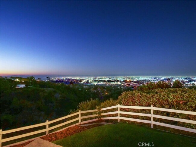 Building Photo - 67 Eastfield Dr