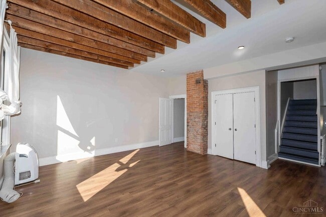 Building Photo - 2900 Henshaw Ave