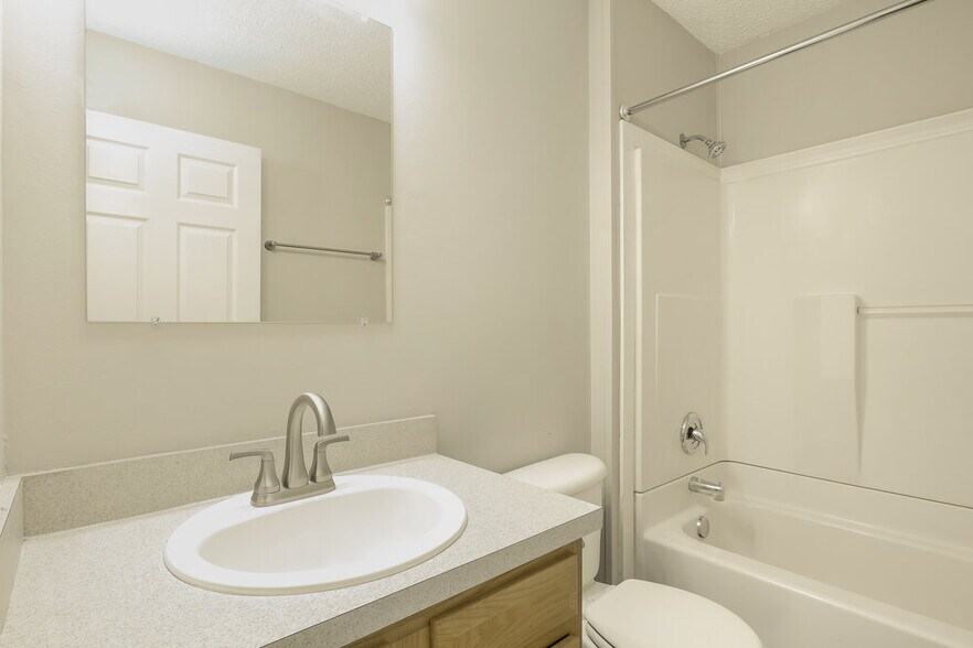 Building Photo - 13517 Ashford Wood Ct E