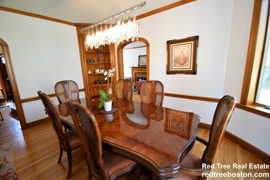 Building Photo - 75 Somerset Rd