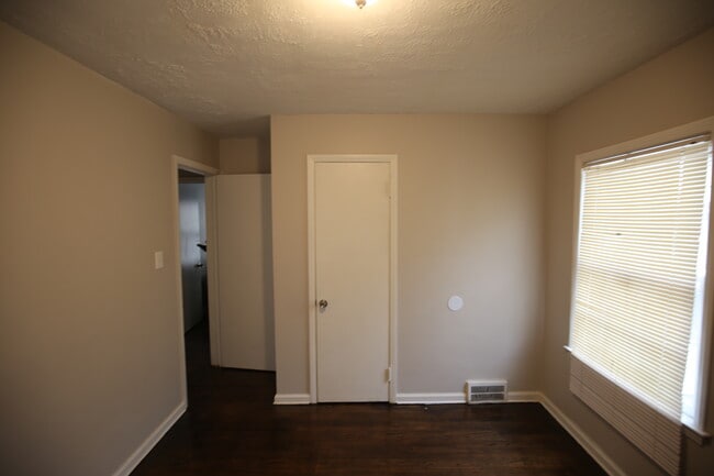 Building Photo - 17390 Bradford Ave