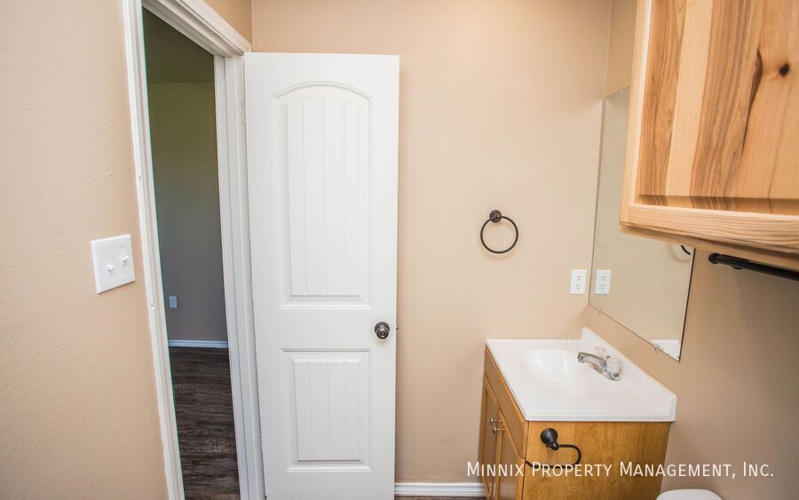 Building Photo - 2408 N Avenue P