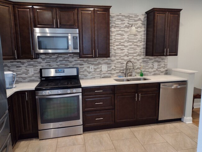 Building Photo - Beautiful Home for Rent