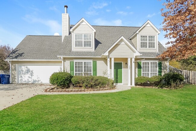 Primary Photo - 132 Red Oak Ln