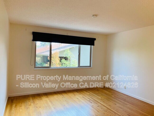 Building Photo - 2315 Eastridge Ave