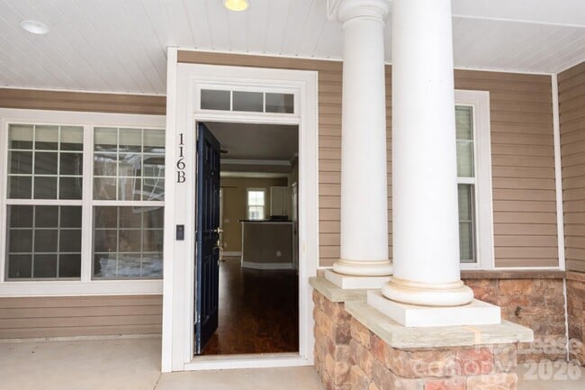 Building Photo - 116 Morning Mist Ln