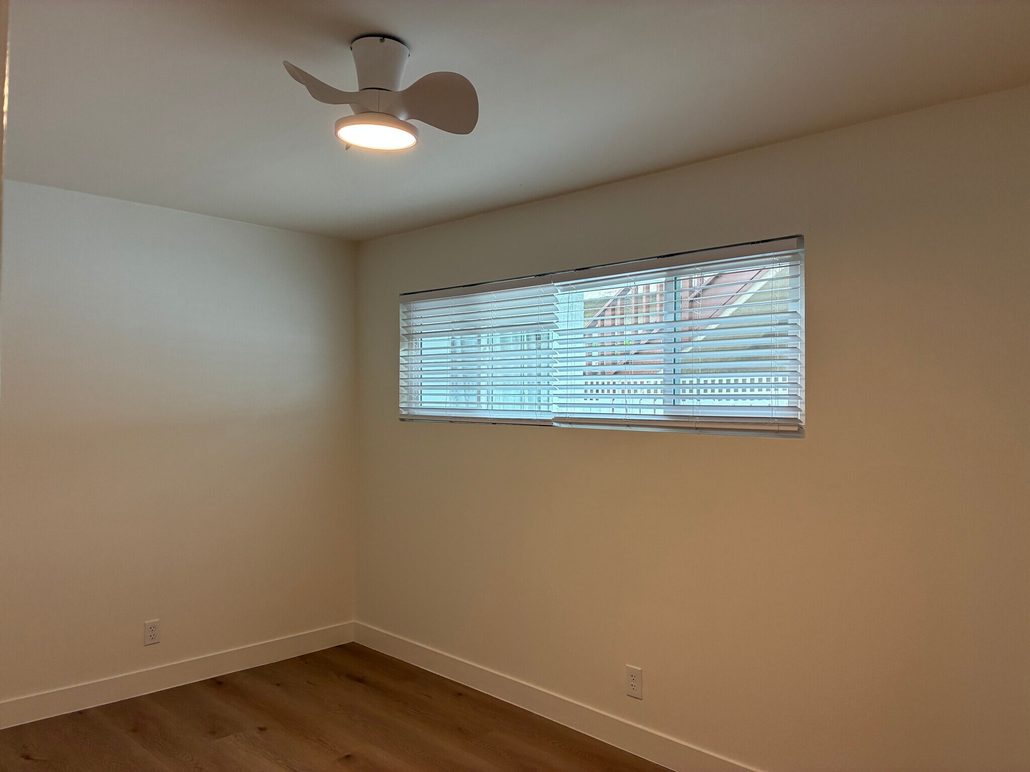 Building Photo - 12920 Roselle Ave