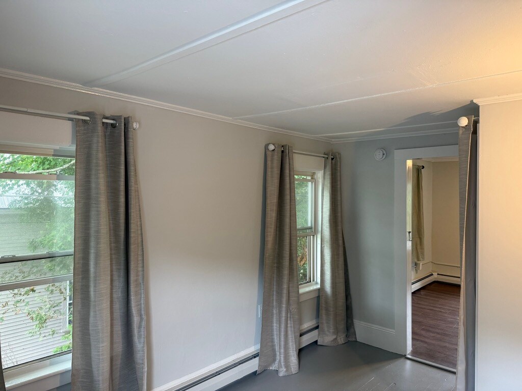 bdroom 3 - 40 Russell St