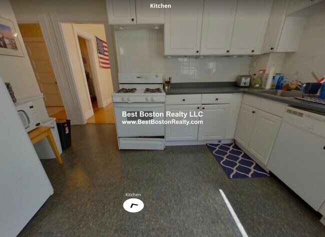 Building Photo - 26 Marathon St