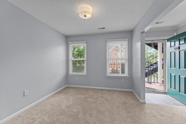 Building Photo - 107 Westover Ave