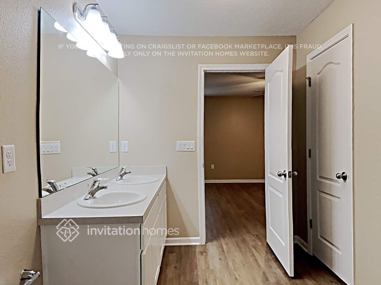 Building Photo - 2344 Oak Stream Dr