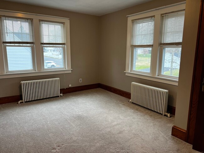 Building Photo - 24 Lawncrest Rd