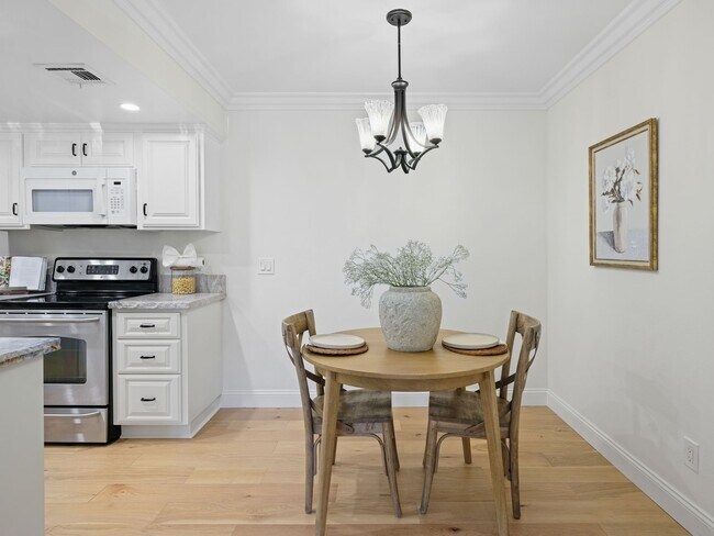 Building Photo - 12023 Alta Carmel Ct