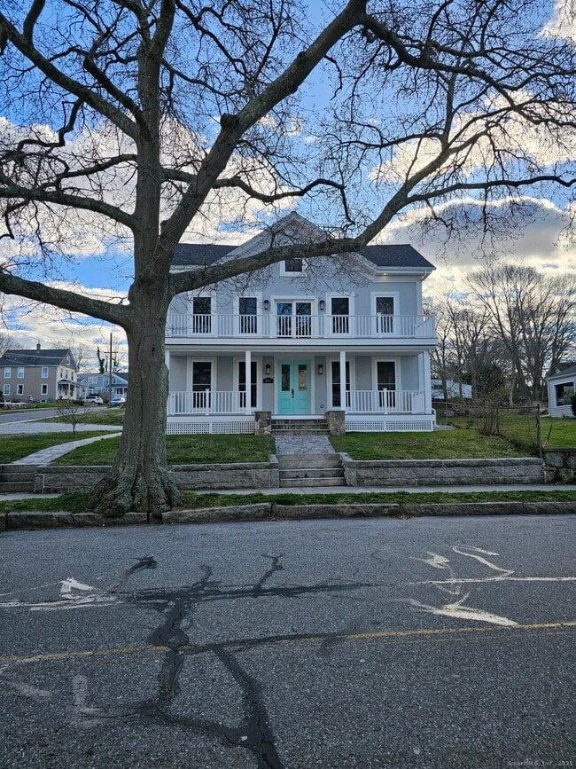 Primary Photo - 281 Pequot Ave