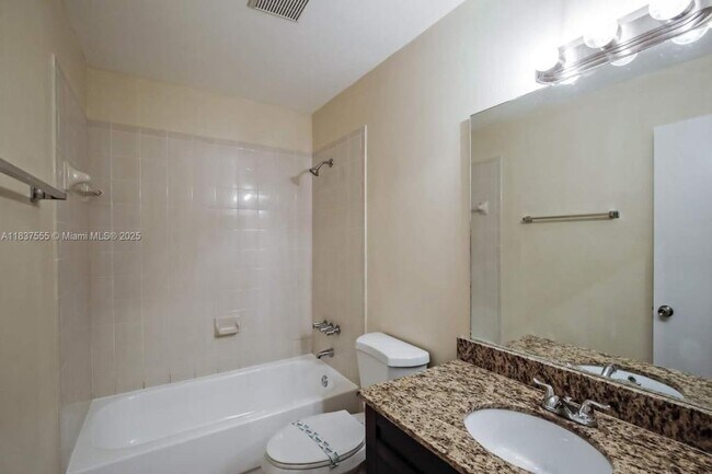 Building Photo - 13970 Langley Pl