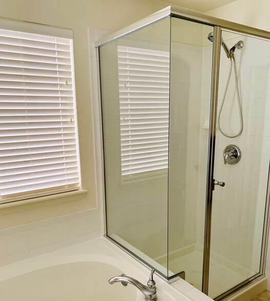 Building Photo - 4192 S Quatar St