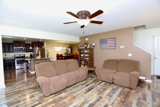 Building Photo - 71 Carina Ln