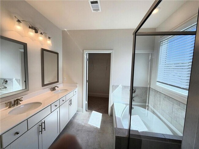 Building Photo - 3004 Winding Ridge