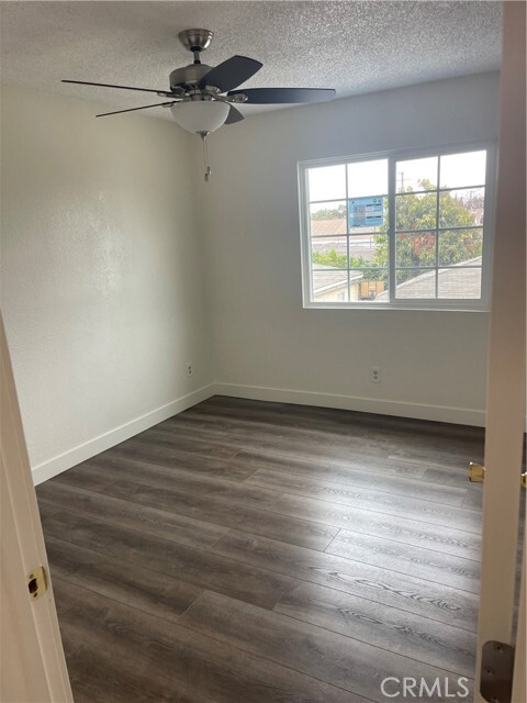 Building Photo - 6633 Orchard Ave