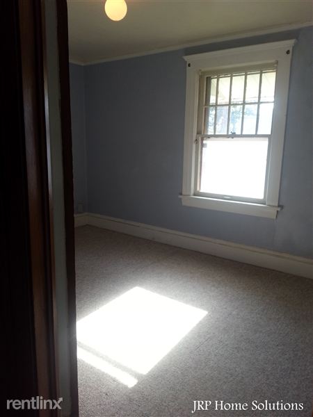 Building Photo - 306 Ellery Ave
