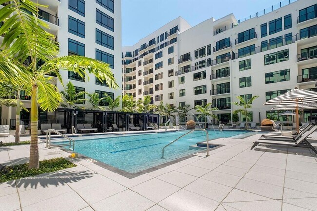 Primary Photo - 1991 Main St