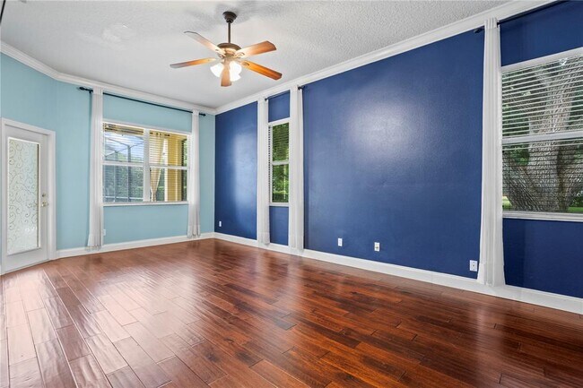 Building Photo - 1393 Stanfield Cove