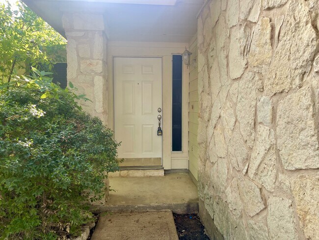 Building Photo - 15112 katies Corner Ln
