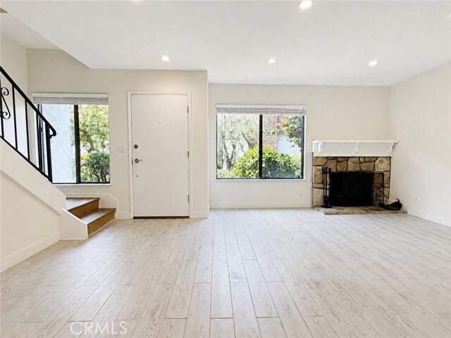 Building Photo - 27943 Ridgebrook Ct