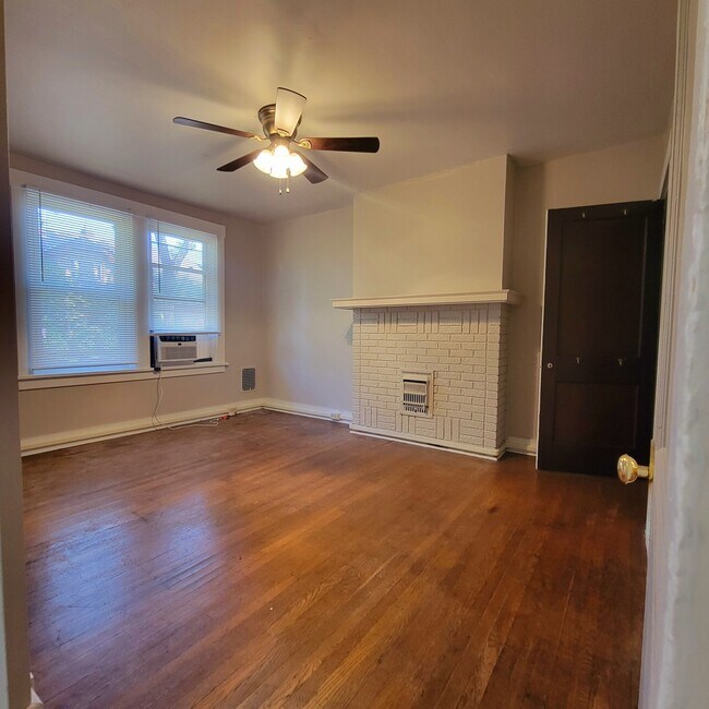 Building Photo - 1620 Beechwood Blvd