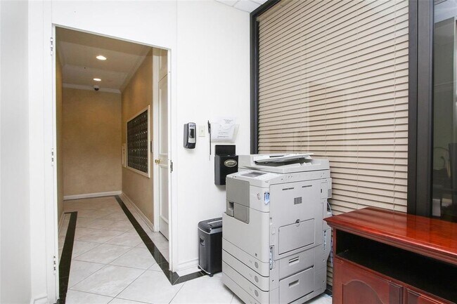 Building Photo - 14655 Champion Forest Dr Dr