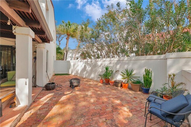 Building Photo - 24 Sunflower Ave