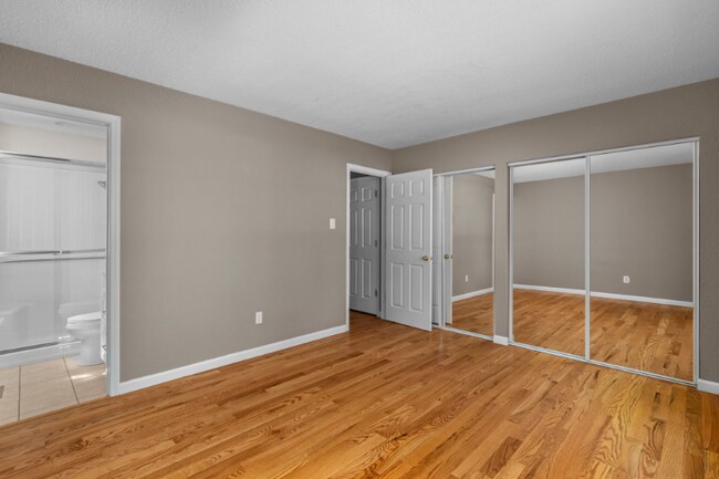 Building Photo - 1293 Kennebec Rd