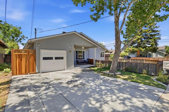 Building Photo - Wow! What a Great Home! Available Soon!