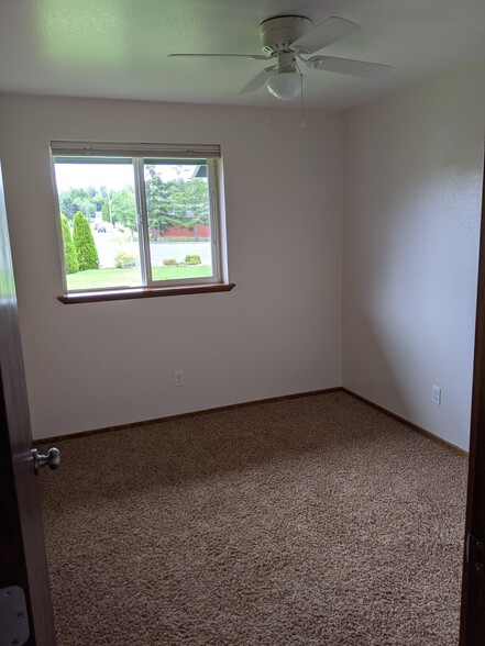 Bedroom 2 - Carpet replaced with laminate - 1803 E Fox Hill St