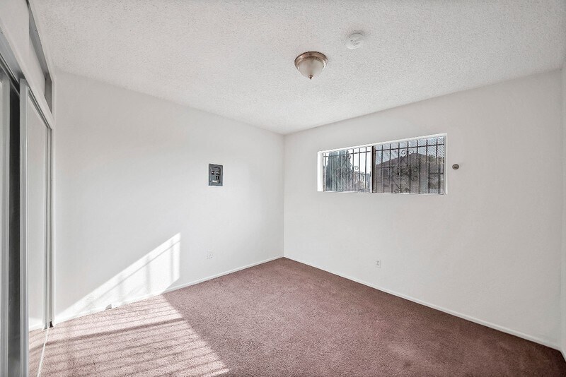 Building Photo - 2458 Normandie Ave