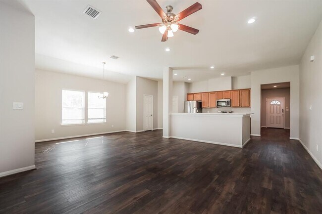 Building Photo - 1204 Chateau Woods Pkwy Dr