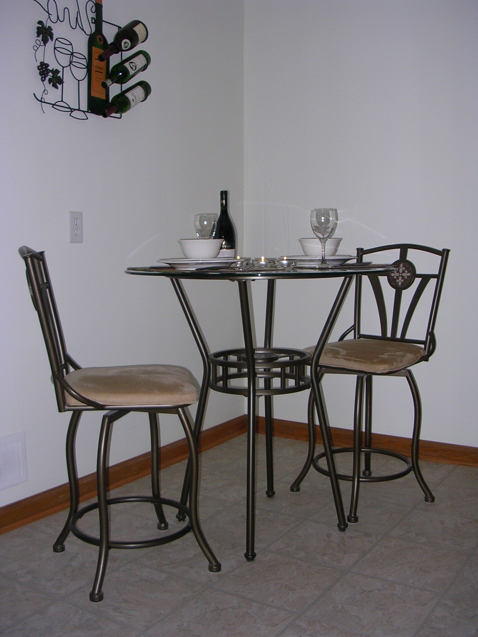 Building Photo - 1205 W Bloomington Rd