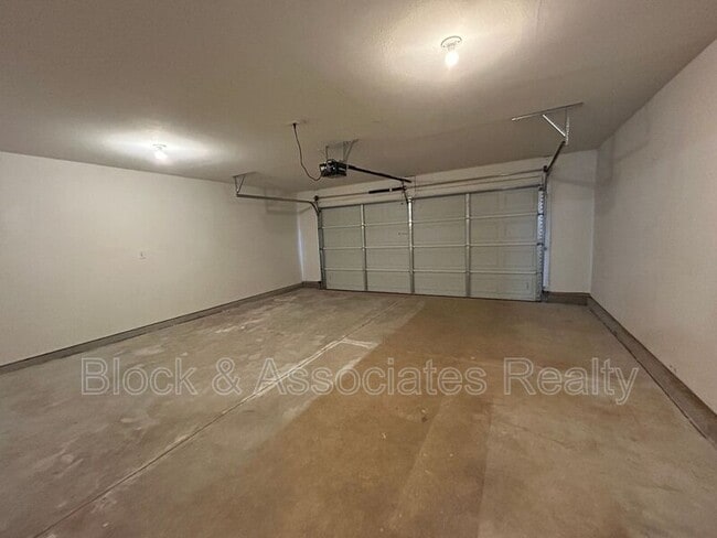Building Photo - 3723 Shepway Loop