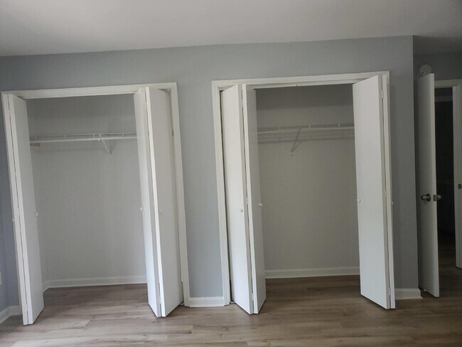 Building Photo - $500 off one month.  Call for details. "Ch...